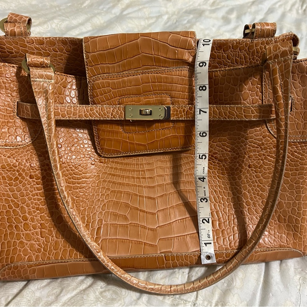 Brahmin Tote- Outlet - Picture 4 of 13